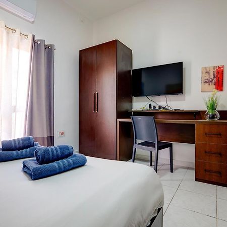 סליאמה Sir William Reid Holiday Apartments מראה חיצוני תמונה