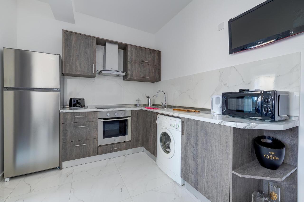 סליאמה Sir William Reid Holiday Apartments מראה חיצוני תמונה